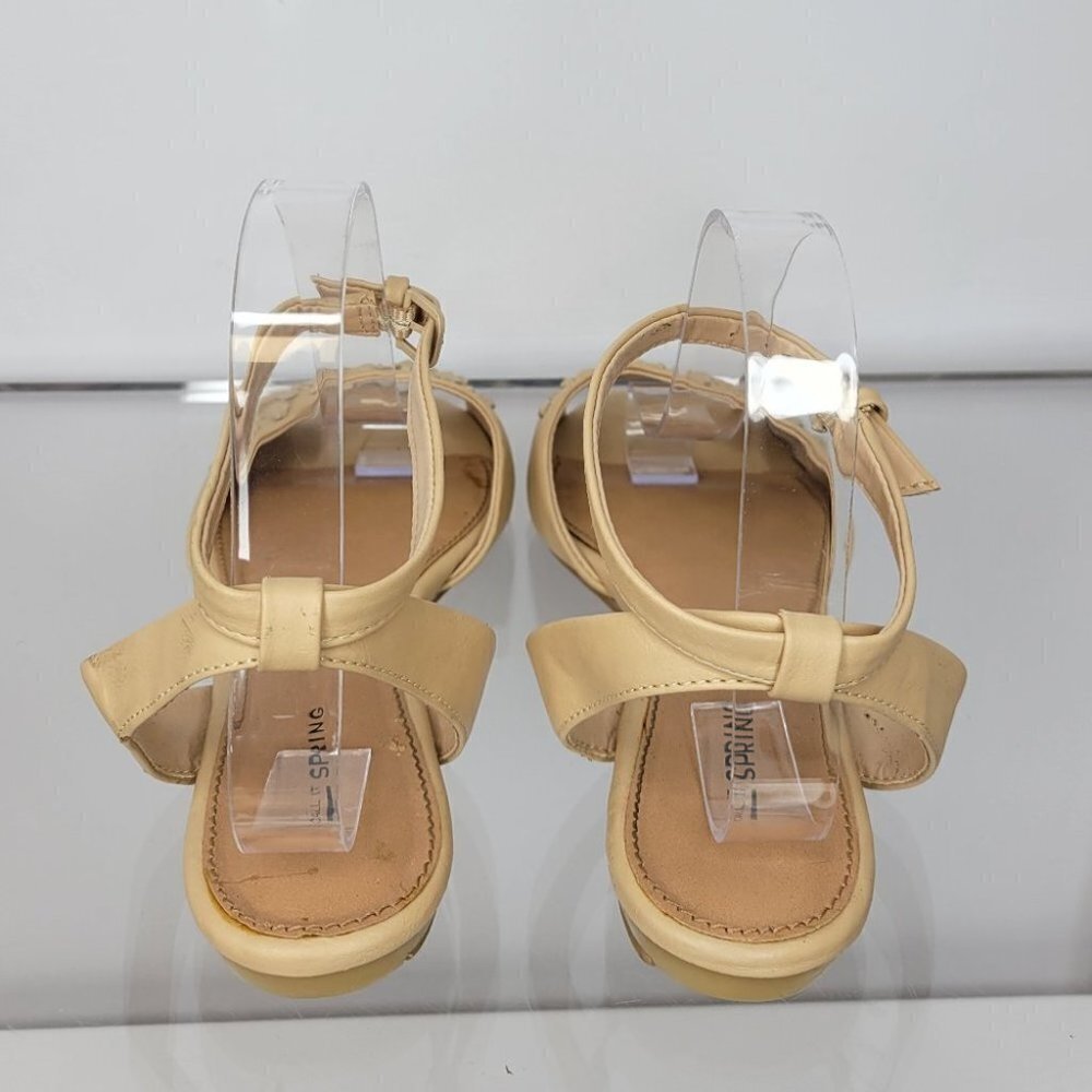 Call  It Spring Flats - Picture 5 of 8